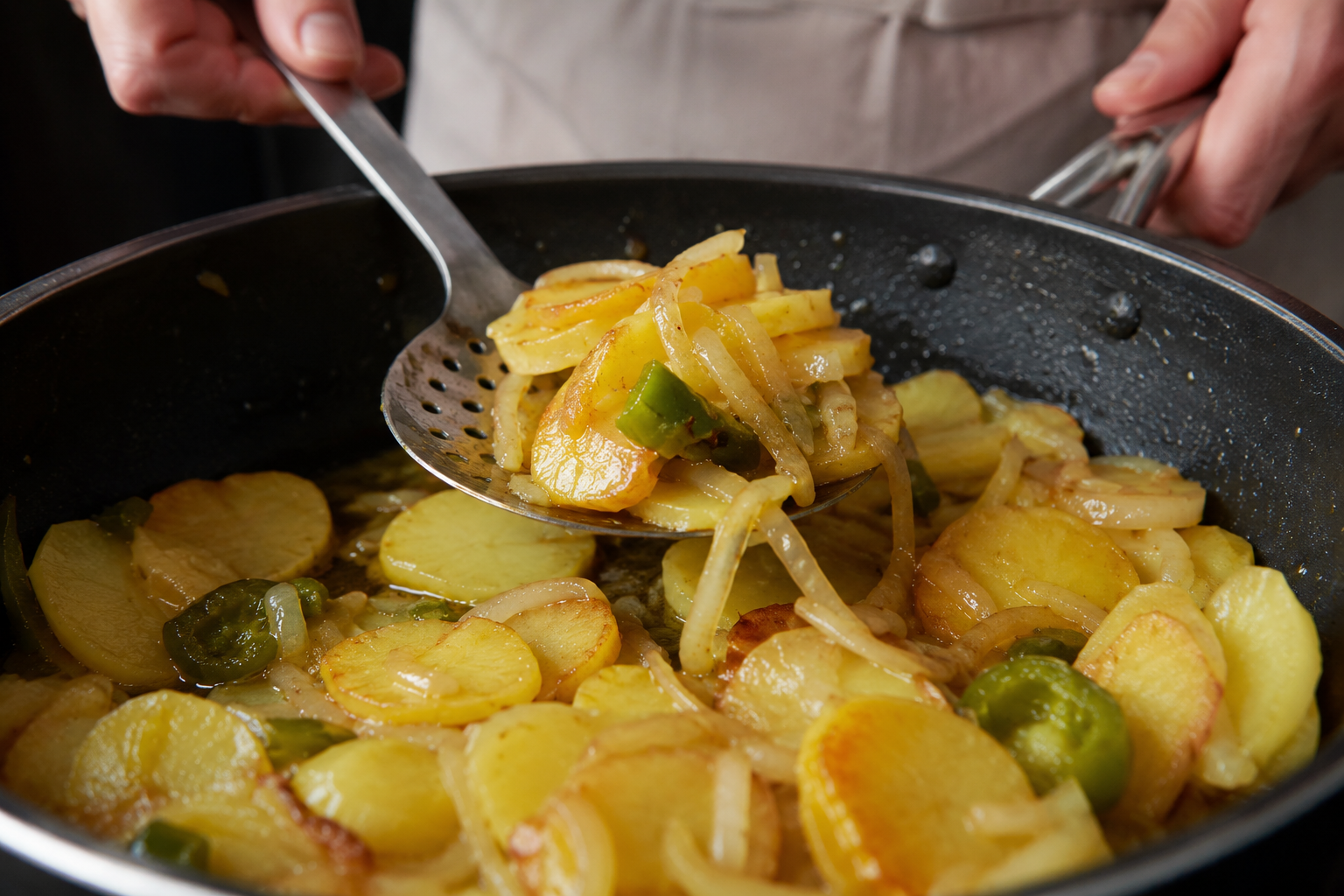 Spain Calls Them “Poor Man’s Potatoes”: How to Make Patatas a lo Pobre 3 Patatas 4